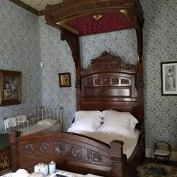 Magoffin Home State Historical Site - Bed of the lady of the house.