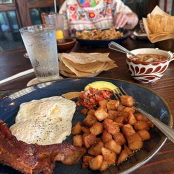 Goode Company Kitchen & Cantina - The Briscoe with Charro beans and tortillas - Mexican Near Me - Shenandoah, Texas Goode Company Kitchen & Cantina - The Briscoe with Charro beans and tortillas - Mexican Near Me - Shenandoah, Texas