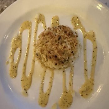 Windjammer Restaurant & Upper Deck Pub - Crabcake - Steakhouses Near Me - South Burlington, Vermont