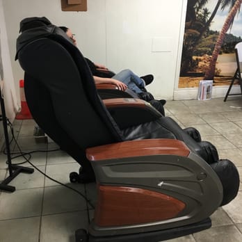Star Handwash - Massage chairs - $1 for 5 minutes - Car Wash Near Me - Sunland, California Star Handwash - Massage chairs - $1 for 5 minutes - Car Wash Near Me - Sunland, California