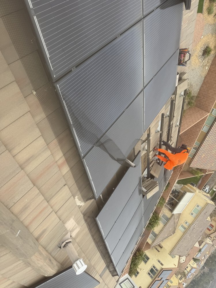 Slide of Storage Solar