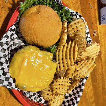 Buffalo Bar & Grill - The Beast Burger! Oh man was it a beast but so unique and awe so DELICIOUS! - American Near Me - Payson, Arizona