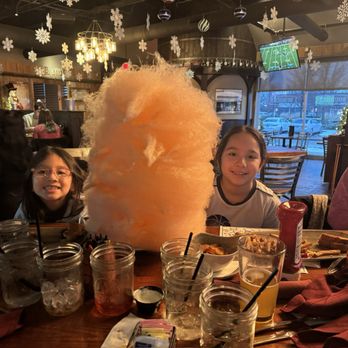 Spears Bourbon Burgers Beer - Cotton Candy - New American Near Me - Wheeling, Illinois