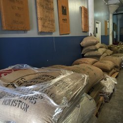 Lola Savannah - A look into our warehouse!
