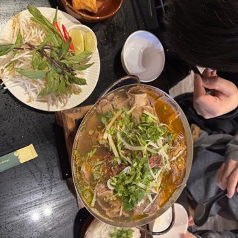 Lá Sen Vietnamese Cuisine - Beef braised Pho - Vietnamese Near Me - Toronto, Ontario Lá Sen Vietnamese Cuisine - Beef braised Pho - Vietnamese Near Me - Toronto, Ontario