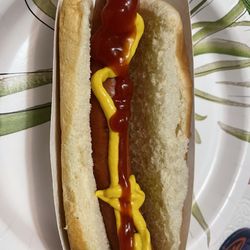 Sizzle & Scoop - Best dog in town