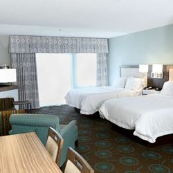 Hampton Inn & Suites Chincoteague-Waterfront - Guest room