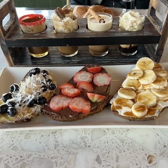 Founders Coffee - St Rose - Coffee and toast flight - Coffee & Tea Near Me - Henderson, Nevada
