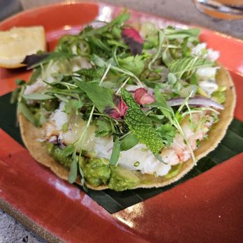 Saizon - Dungeness crab tostada - New American Near Me - Fresno, California Saizon - Dungeness crab tostada - New American Near Me - Fresno, California