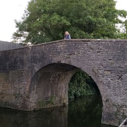 The Locksbrook Inn - Old canal bridge seen from the outside patio