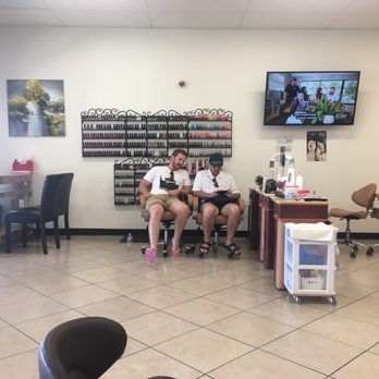 Q Nails - Nail Salons Near Me - Palm Desert, California