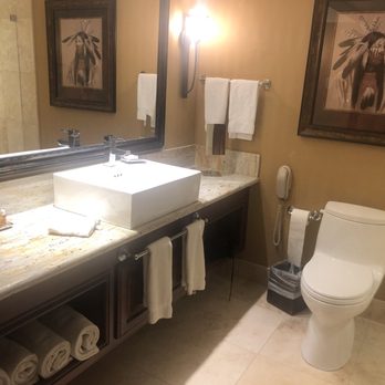 The Lodge at Jackson Hole - Beautiful bathroom - Hotels Near Me - Jackson, Wyoming