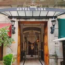 Hotel Luna - Entrada