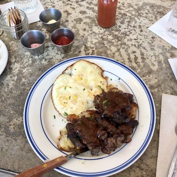 Sweet Chick - Aerial view of the steak and eggs - Breakfast & Brunch Near Me - Brooklyn, New York