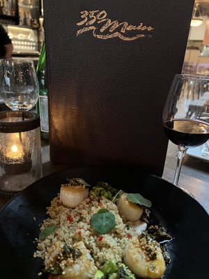 350 Main Brasserie by null