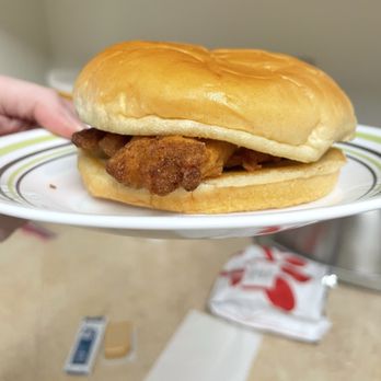 Chick-fil-A - Flattest sandwich I've ever seen - Fast Food Near Me - Burbank, California
