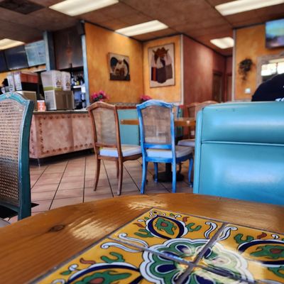 Los Tacos by null
