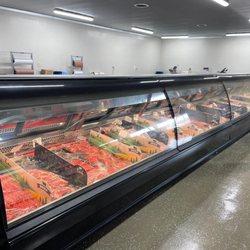 Calhoun's Custom Meats - Meat counter