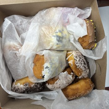 Better Maid Donut - My dozen - Bakeries Near Me - Pittsburgh, Pennsylvania