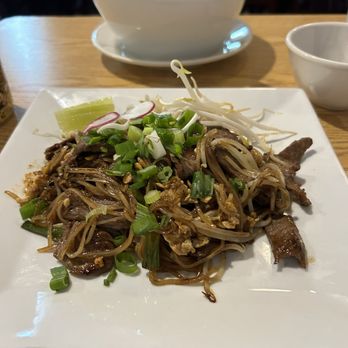 South Side Thai Restaurant - N1. Pad Thai vas so bad that I returned it - Thai Near Me - Wallingford, Connecticut South Side Thai Restaurant - N1. Pad Thai vas so bad that I returned it - Thai Near Me - Wallingford, Connecticut