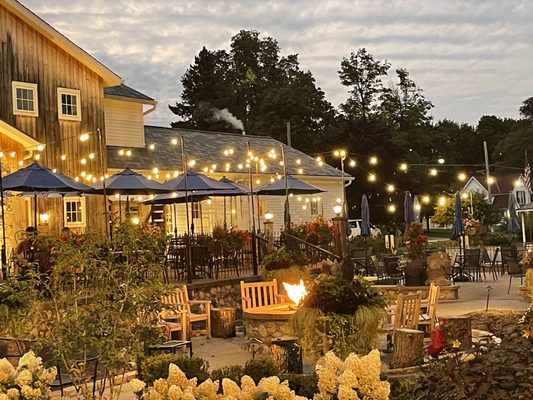 White Horse Inn by null