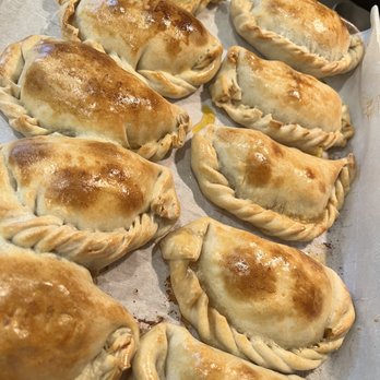 Empanada Chika - The chikas! They were so delicious and baked! - Empanadas Near Me