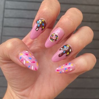 Luxury Nails - Nail Salons Near Me - Clawson, Michigan