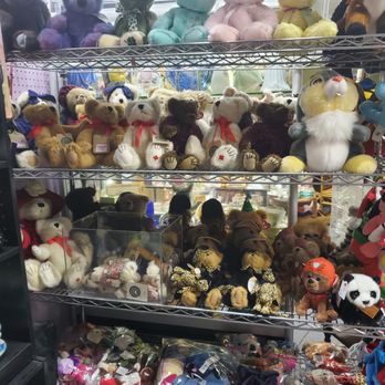 Hamilton Antique Mall - Booth 11H - Antiques Near Me - Hamilton, Ontario