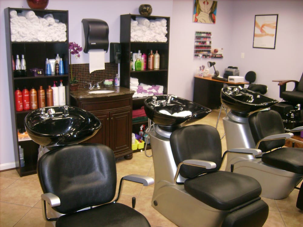 FRESH LOOKS SALON & SPA 2265 Eisenhower Ave, Alexandria, Virginia
