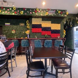 Dining Dining