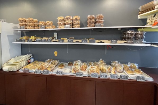 Bon Appetit Bakery & Cafe by null