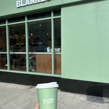 Blank Street Coffee - 80 University Pl - Coffee & Tea Near Me - New York, New York