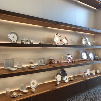 Hermès - Women's Clothing Near Me - Honolulu, Hawaii