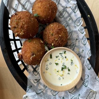 Picnic - Spinach Croquettes - Wine Bars Near Me - Philadelphia, Pennsylvania