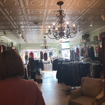 J Christy's - Store - Women's Clothing Near Me - Minocqua, Wisconsin J Christy's - Store - Women's Clothing Near Me - Minocqua, Wisconsin