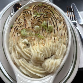 Dubliner Restaurant & Pub - Shepherd's Pie - Irish Near Me - Washington, DC, District of Columbia