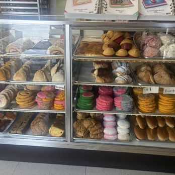 Panaderia Los 3 Hermanos - Bakeries Near Me - San Jose, California