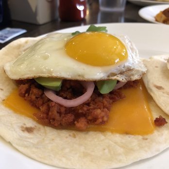 Lulu's Allston - New American Near Me - Boston, Massachusetts