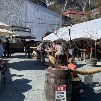 Deckhand Dave's Fish Tacos - Eating/Bar area - Food Trucks Near Me - Juneau, Alaska