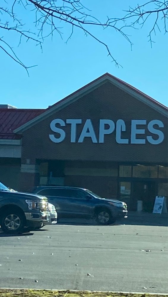 STAPLES Updated October 2024 13 Photos & 16 Reviews 1007 Ten Rod