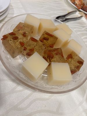 Sing Kee Seafood Restaurant by null