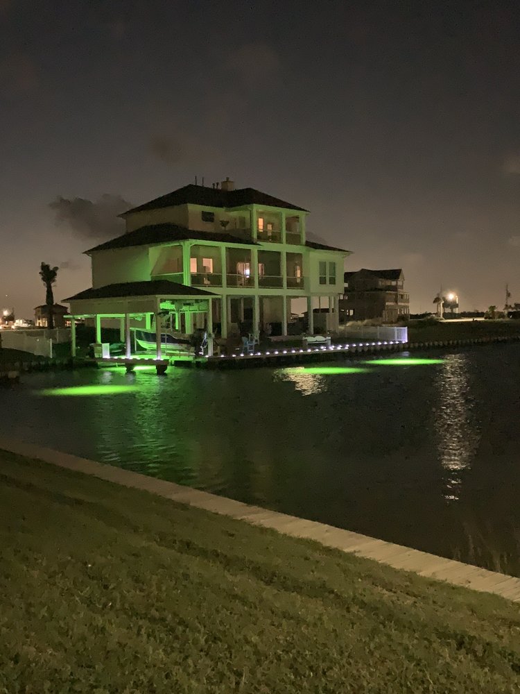 UNDERWATER GREEN FISHING LIGHTS Updated June 2024 19 Photos 2215