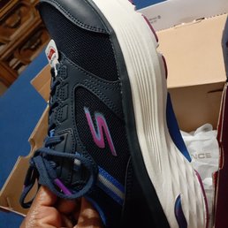 skechers on 190th and vermont