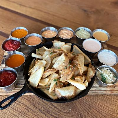 Khaos Brewcade & Kitchen by null