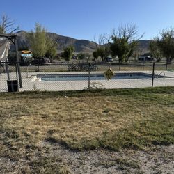 Craters of the Moon KOA - Pool that was empty