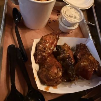 Hudson Smokehouse - 6ct Wings - Barbeque Near Me - Bronx, New York