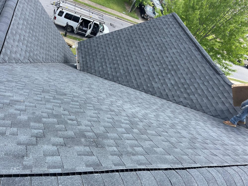 Slide of Umana Roofing