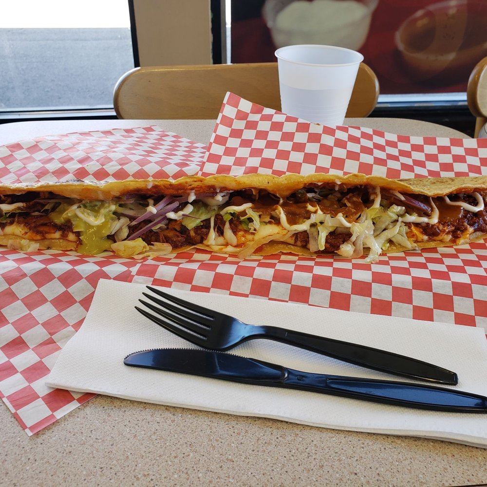 Machetes Big Quesadillas - Mexican Near Me - Chicago, Illinois Machetes Big Quesadillas - Mexican Near Me - Chicago, Illinois