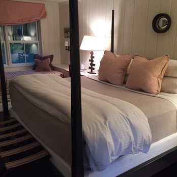 Edson Hill - Room 14 - Hotels Near Me - Stowe, Vermont Edson Hill - Room 14 - Hotels Near Me - Stowe, Vermont