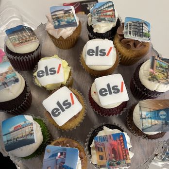 Doodlecakes - Mini cupcakes of some awesome architectural projects. - Bakeries Near Me - Alameda, California